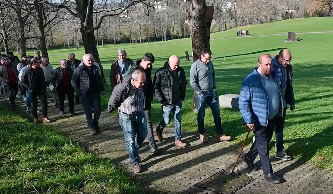 Kaiku Eguna 2025 reúne a 100 socios en Chillida Leku.